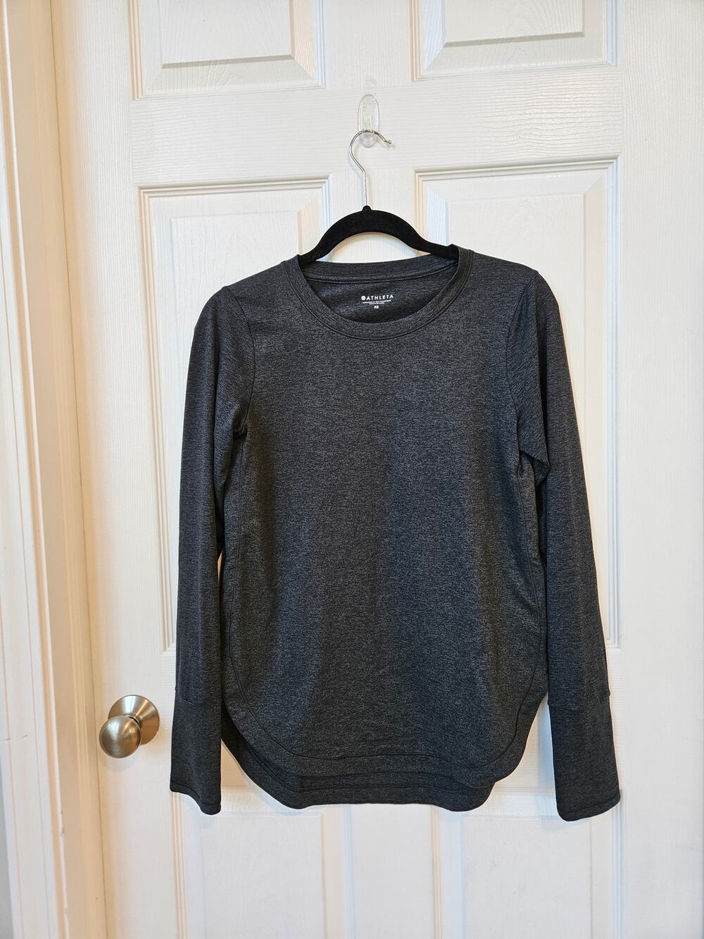 Athleta Gray Long Sleeve Athletic Top Women’s XS Lightweight Performance Shirt